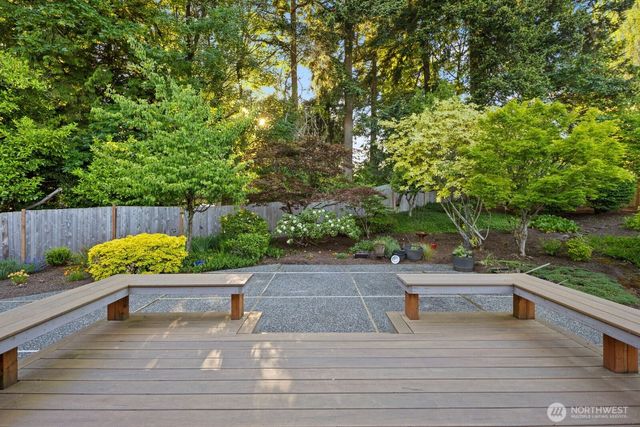 8433 221st Place SW, Edmonds, WA 98026