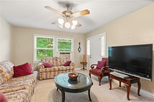 12807 Northside, Northport, AL 35475