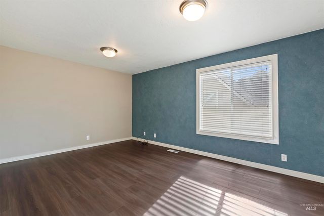 675 W Pickford St, Meridian, ID 83646