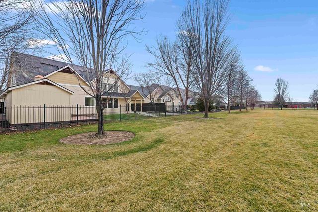 675 W Pickford St, Meridian, ID 83646