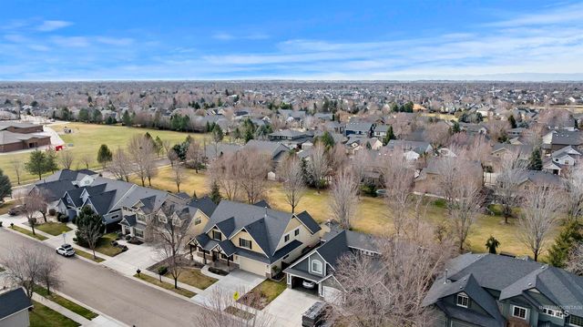 675 W Pickford St, Meridian, ID 83646