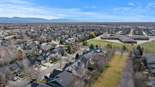 675 W Pickford St, Meridian, ID 83646