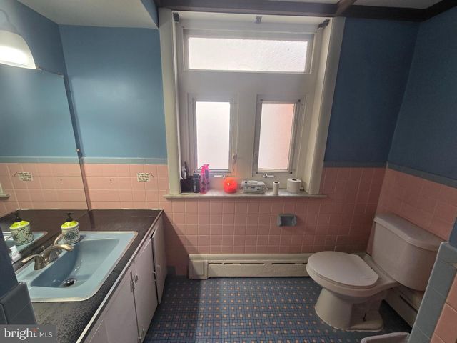 931 W MARSHALL ST, Norristown, PA 19401