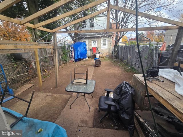 931 W MARSHALL ST, Norristown, PA 19401