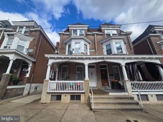 931 W MARSHALL ST, Norristown, PA 19401