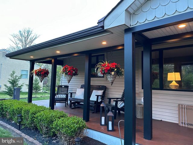 6 BROOKSIDE DR, Medford, NJ 08055