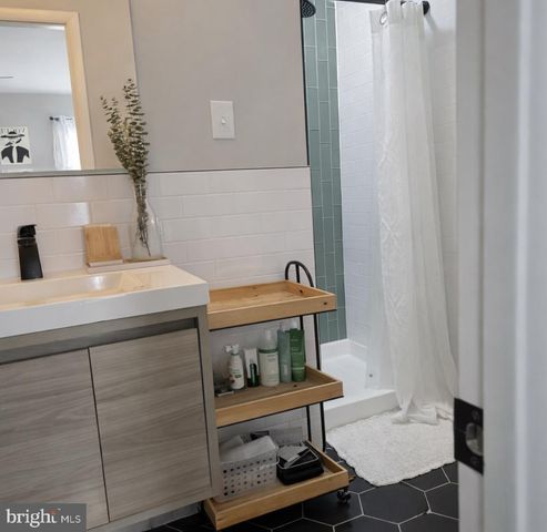 6 BROOKSIDE DR, Medford, NJ 08055