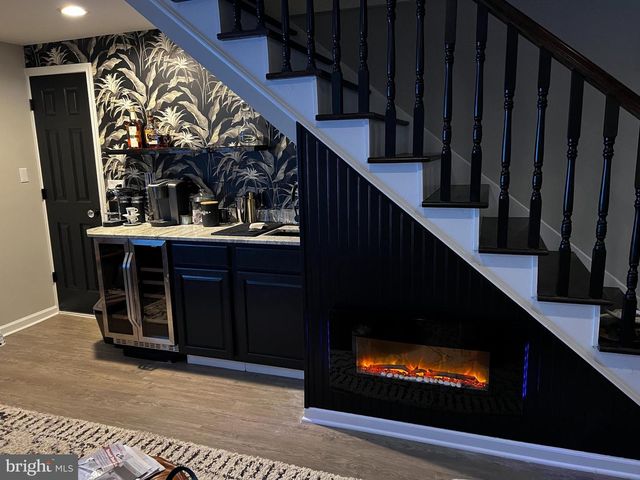 6 BROOKSIDE DR, Medford, NJ 08055