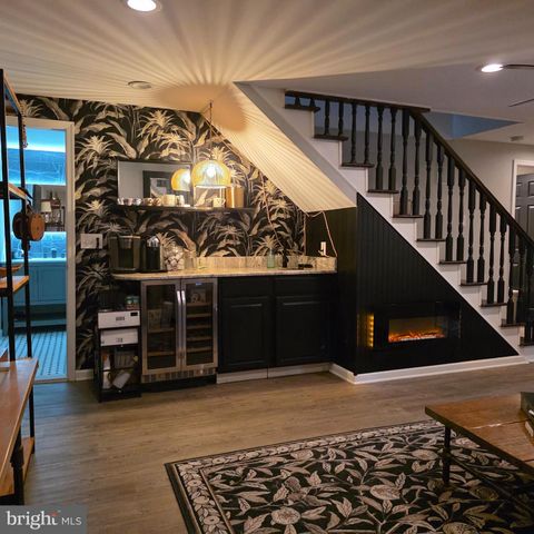 6 BROOKSIDE DR, Medford, NJ 08055