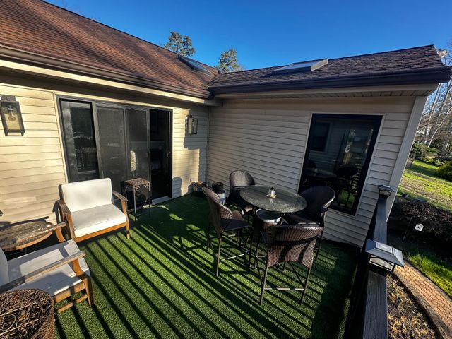 6 BROOKSIDE DR, Medford, NJ 08055