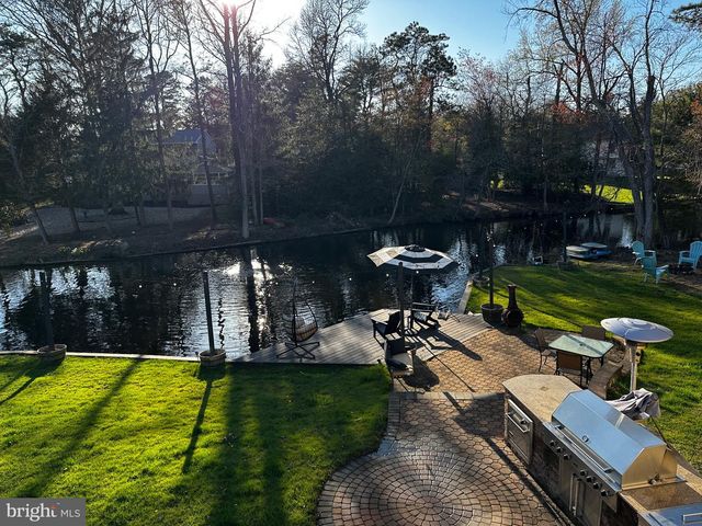 6 BROOKSIDE DR, Medford, NJ 08055