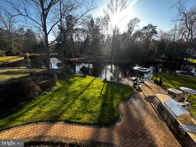 6 BROOKSIDE DR, Medford, NJ 08055