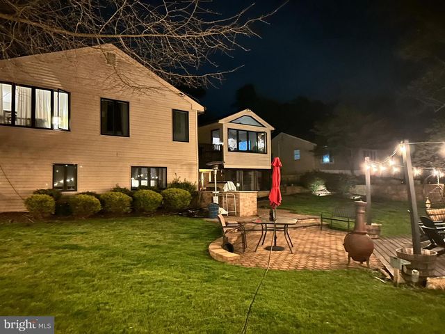 6 BROOKSIDE DR, Medford, NJ 08055