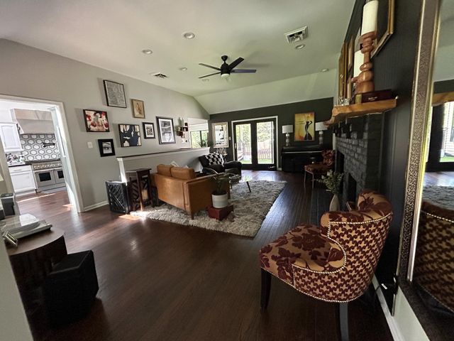 6 BROOKSIDE DR, Medford, NJ 08055