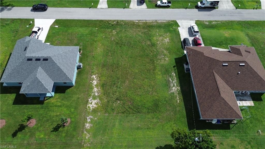 Image 12 of property listing at 2045 24th TER, Cape Coral, FL 33909