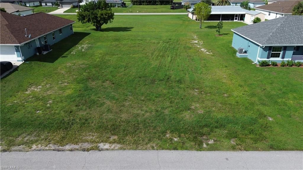 Image 19 of property listing at 2045 24th TER, Cape Coral, FL 33909