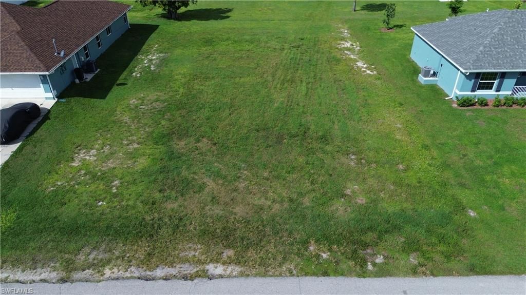 Image 5 of property listing at 2045 24th TER, Cape Coral, FL 33909