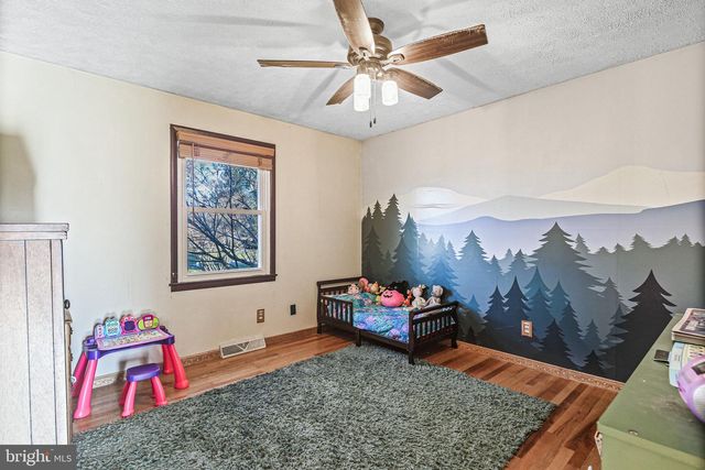 601 SHERRY DR, Sykesville, MD 21784