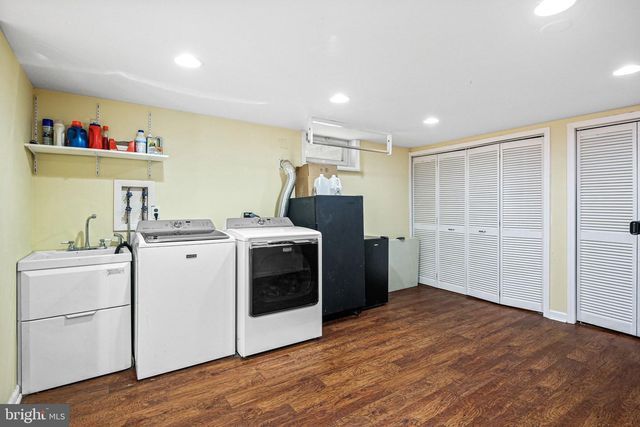 601 SHERRY DR, Sykesville, MD 21784