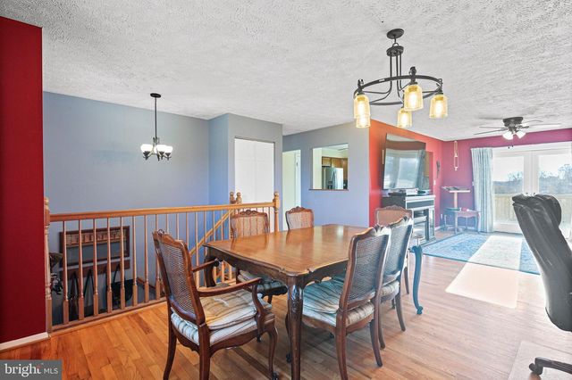 601 SHERRY DR, Sykesville, MD 21784