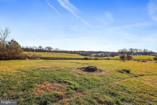 601 SHERRY DR, Sykesville, MD 21784