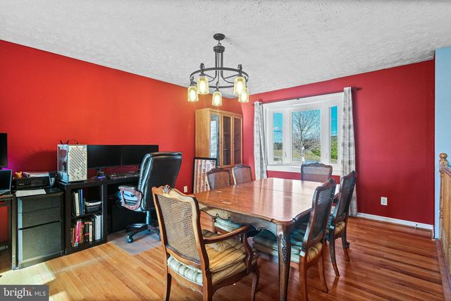 601 SHERRY DR, Sykesville, MD 21784