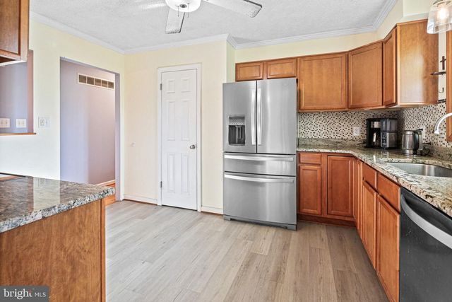 601 SHERRY DR, Sykesville, MD 21784