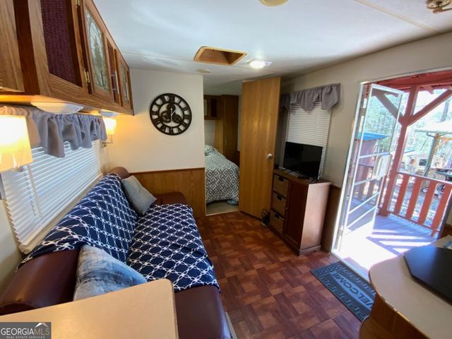 64 10Th Street, Ellijay, GA 30540