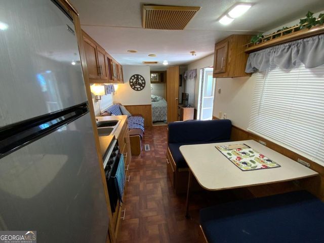 64 10Th Street, Ellijay, GA 30540