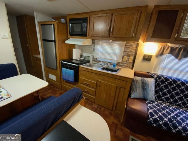 64 10Th Street, Ellijay, GA 30540