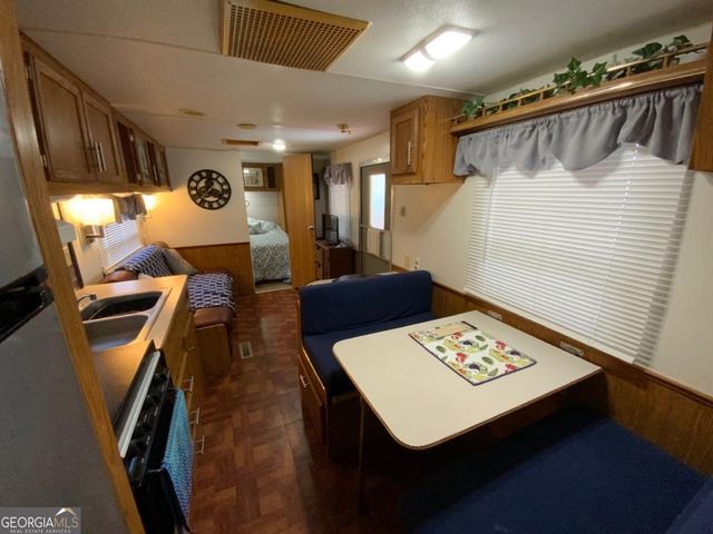 64 10Th Street, Ellijay, GA 30540