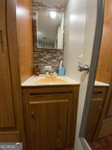 64 10Th Street, Ellijay, GA 30540