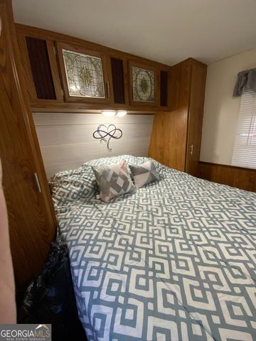 64 10Th Street, Ellijay, GA 30540