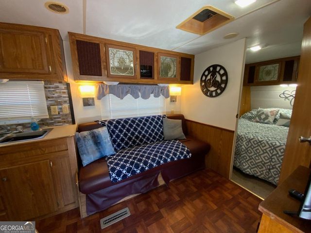 64 10Th Street, Ellijay, GA 30540