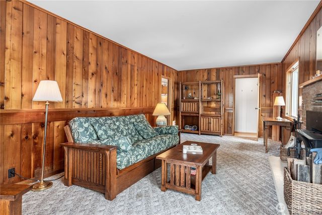 1310 E Herron Boulevard NW, Lakebay, WA 98349