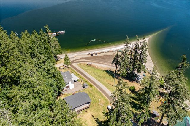 1310 E Herron Boulevard NW, Lakebay, WA 98349
