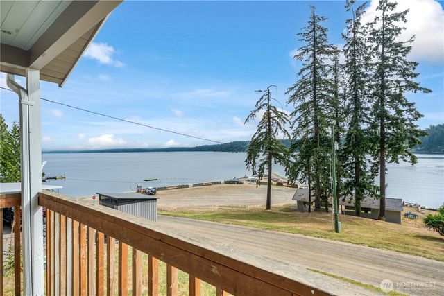 1310 E Herron Boulevard NW, Lakebay, WA 98349