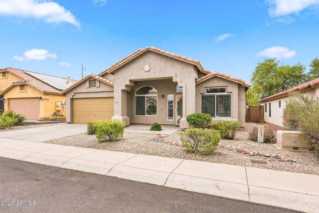 1109 E MONTOYA Lane, Phoenix, AZ 85024 — exterior