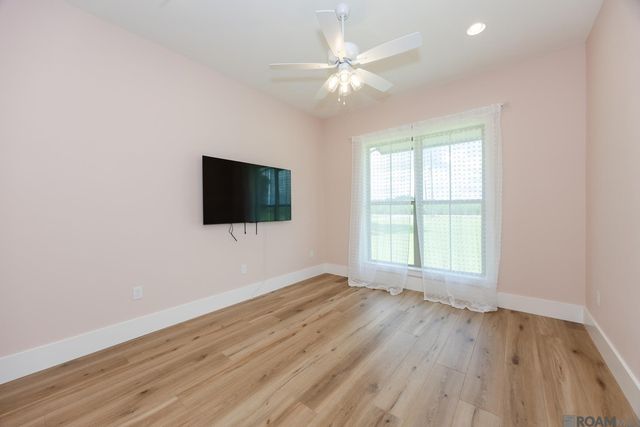 5270 Ellwood Rd, Brusly, LA 70719