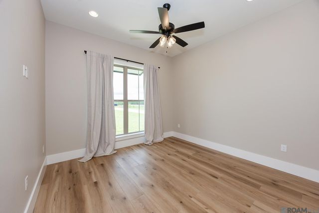 5270 Ellwood Rd, Brusly, LA 70719