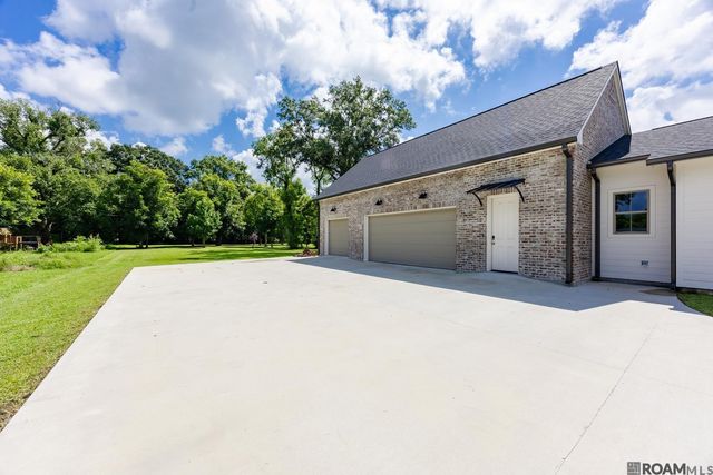 5270 Ellwood Rd, Brusly, LA 70719