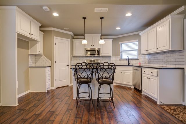 12205 Norfolk Avenue, Lubbock, TX 79424