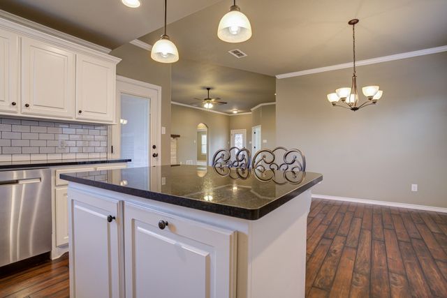 12205 Norfolk Avenue, Lubbock, TX 79424