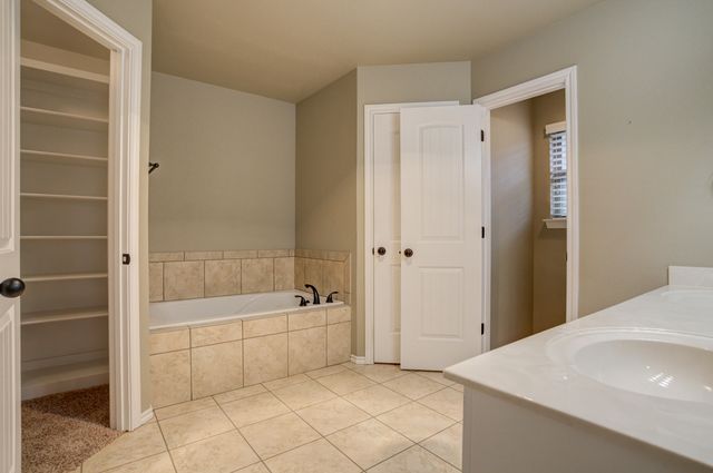 12205 Norfolk Avenue, Lubbock, TX 79424