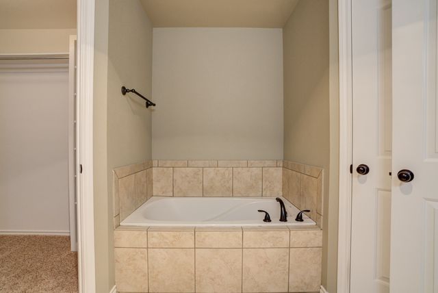 12205 Norfolk Avenue, Lubbock, TX 79424