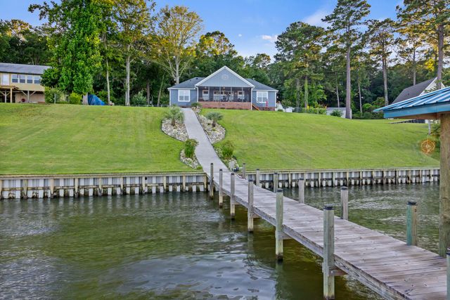 359 Green Street, Santee, SC 29142