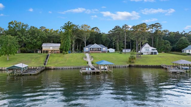 359 Green Street, Santee, SC 29142