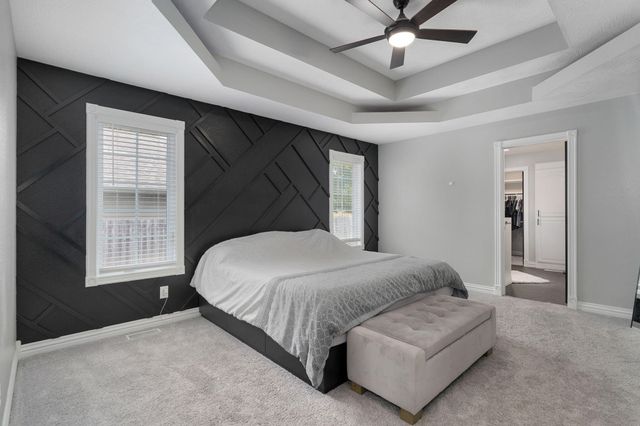 1812 W Village Lane, Springfield, MO 65807
