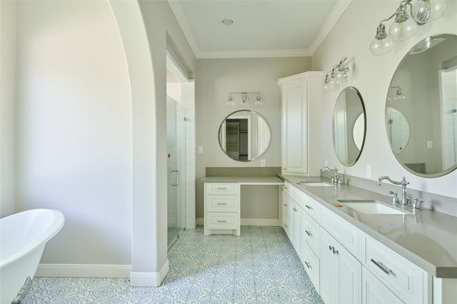 28526 Riverside Crest Lane, Houston, TX 77336