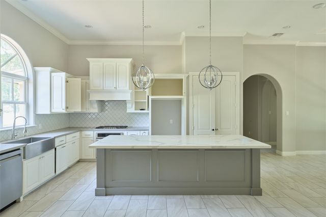 28526 Riverside Crest Lane, Houston, TX 77336